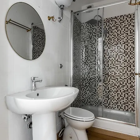 Lux Me - Jacuzzi & Suites Trastevere *